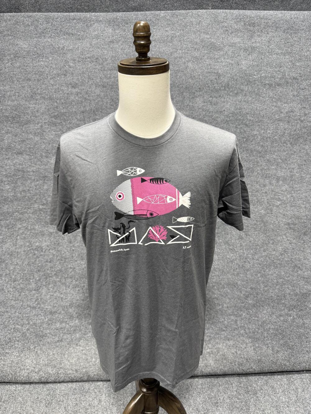 Adobe MAX Fish Shirt Mens Medium Gray Logo Graphic T-Shirt Tee Tagless Top